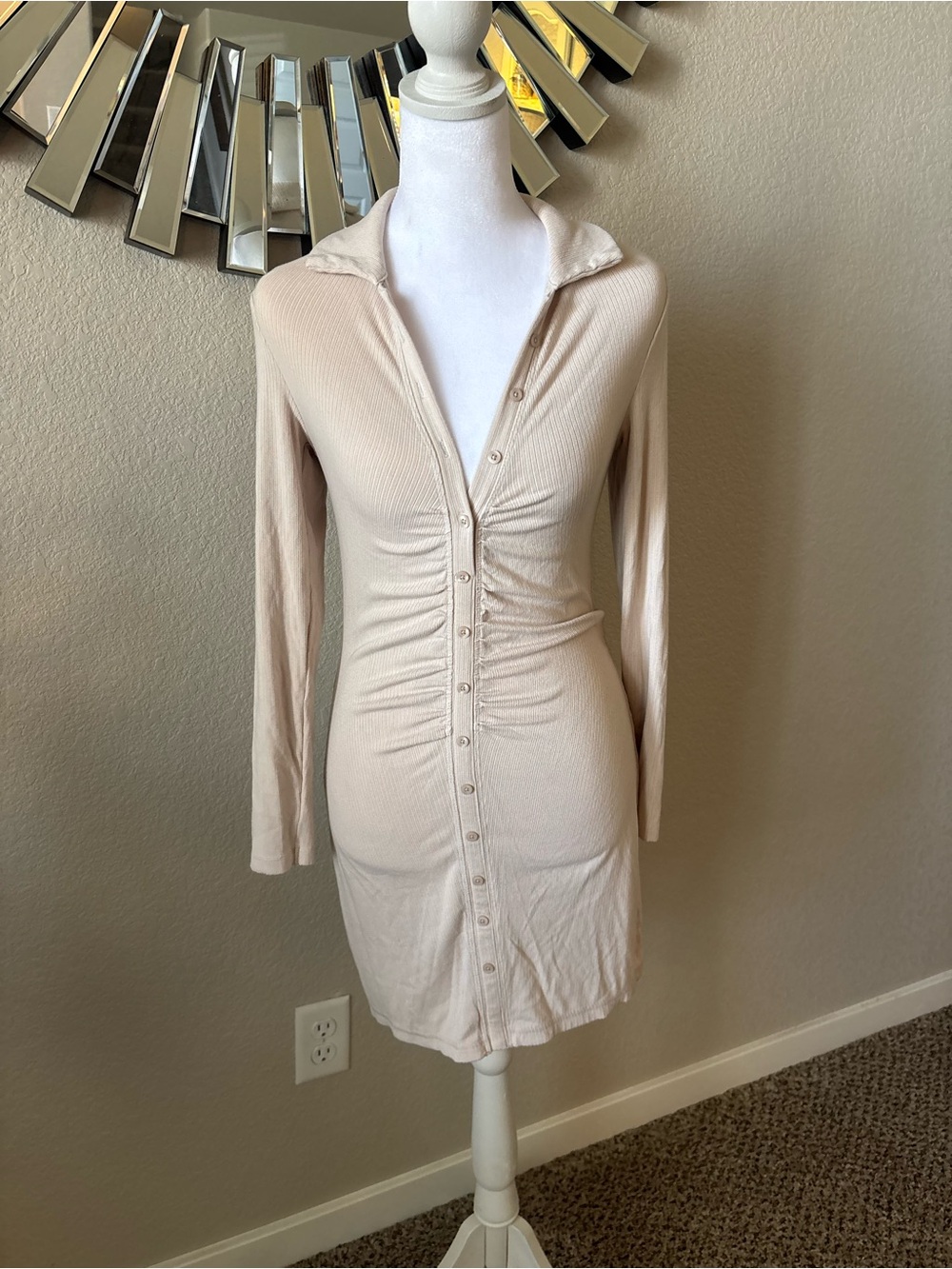 Abercrombie & Fitch Light Beige Long-Sleeve Ruched Button Dress